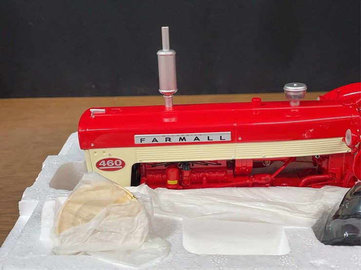1/16-farmall-460-precision-nib-ertl-image-8