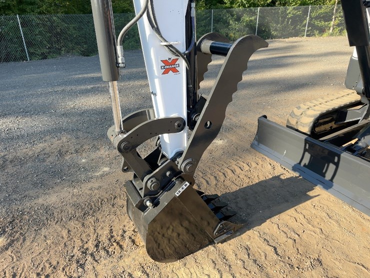 2021-bobcat-e42-image-13