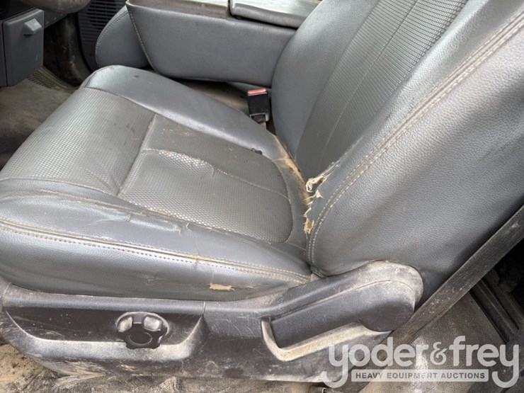 2016-ford-f350-xl-image-8