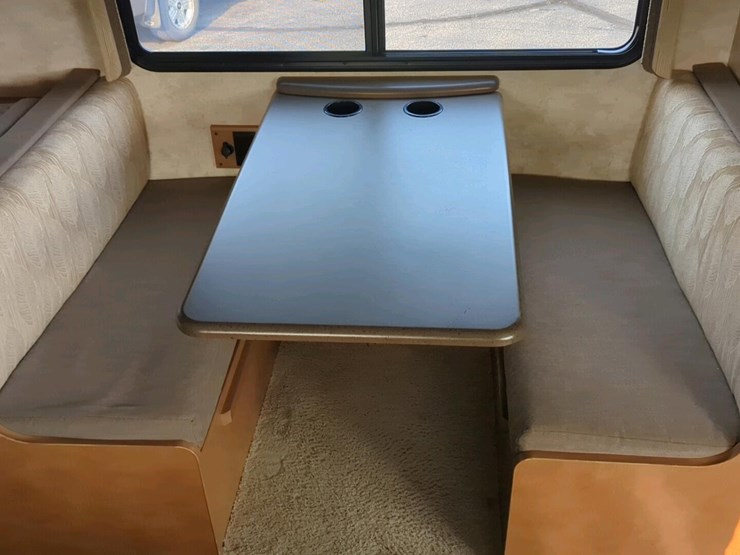 2012-winnebago-vista-class-a-motorhome,-2-slide-outs,-ford-v10-engine-image-18