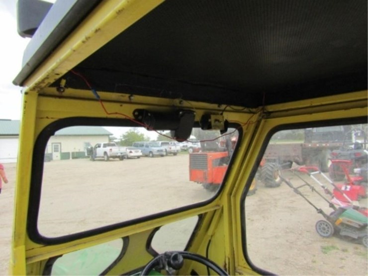 john-deere-316-image-24