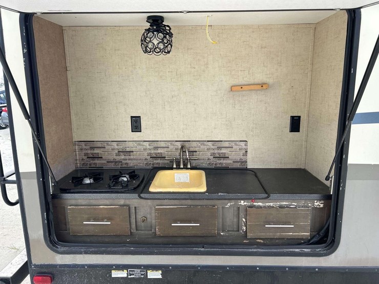 2016-forest-river-surveyor-285ikds-32ft-t/a-travel-trailer-image-16