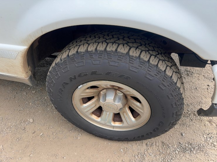 2009-ford-ranger-xlt-image-8
