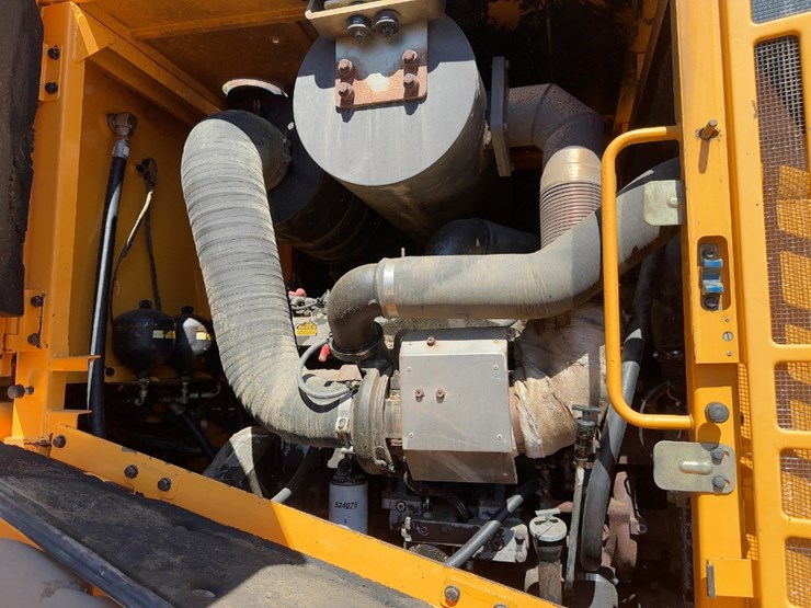 2012-hyundai-hl780-9-image-22