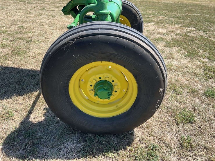 john-deere-model-b-image-24