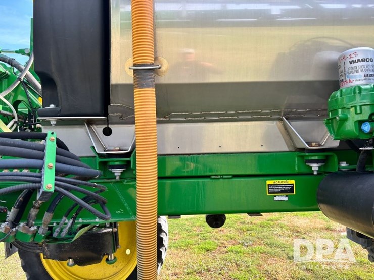 2018-john-deere-r4038-image-76