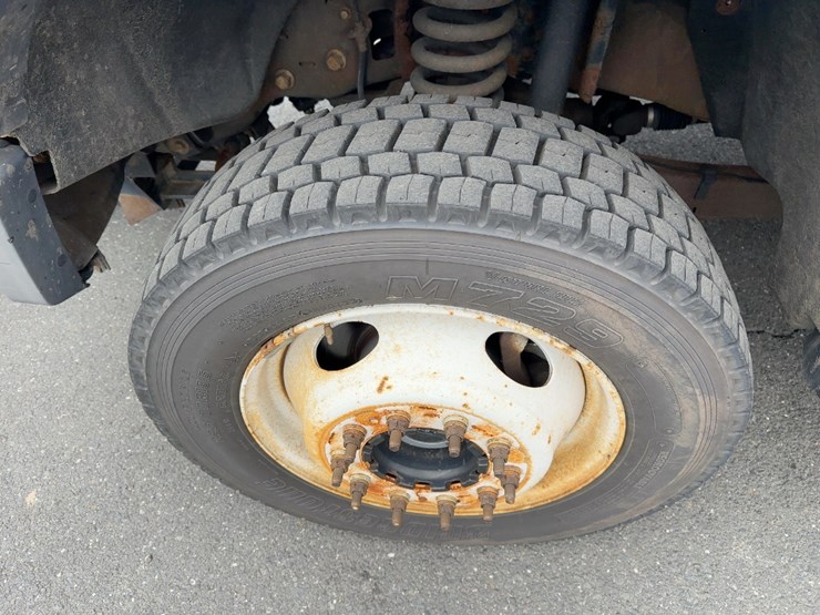 2008-ford-f550-xl-image-13