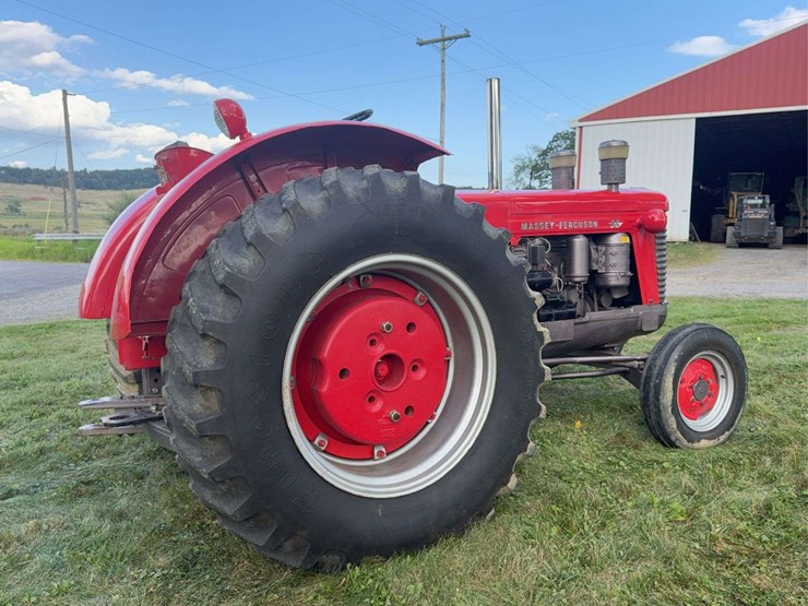 massey-ferguson-98-image-4