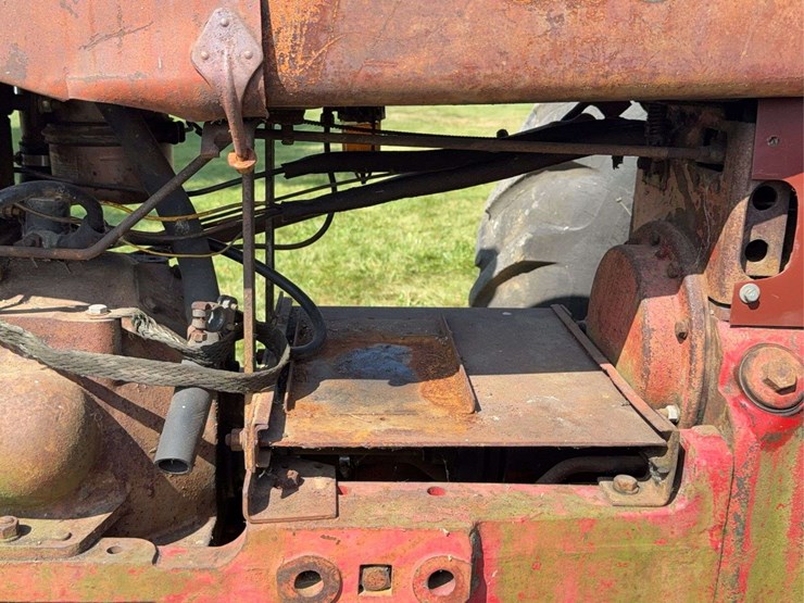 massey-ferguson-333-image-40