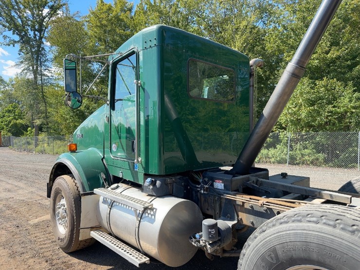 2018-kenworth-t800-image-13
