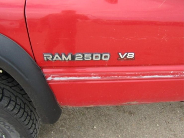 1996-dodge-ram-2500-image-2