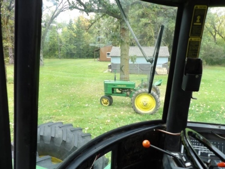 1981-john-deere-8440-image-47