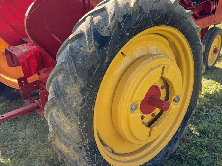 massey-ferguson-81-image-26
