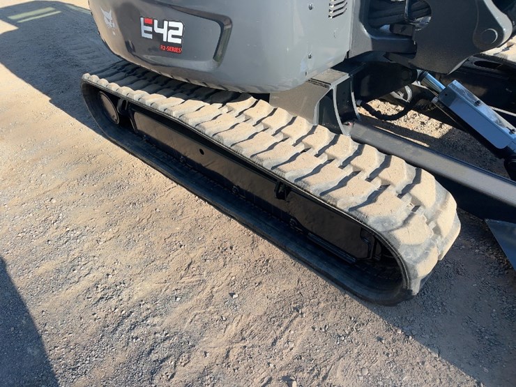 2021-bobcat-e42-image-19