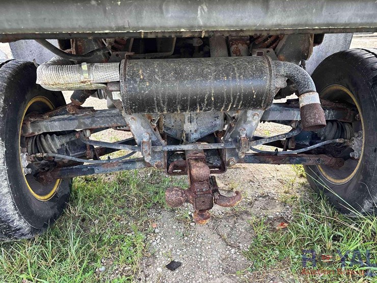 2016-john-deere-gator-image-5