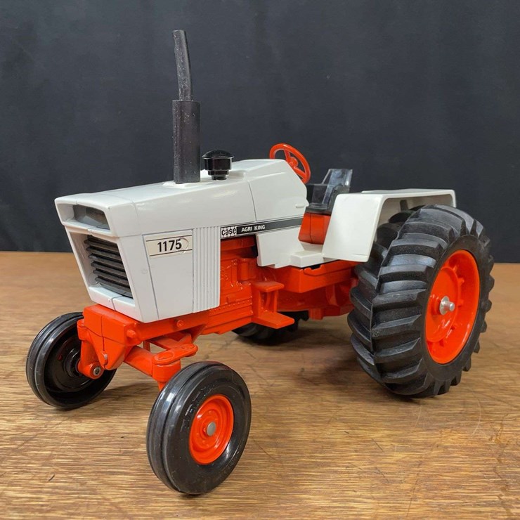 1/16 Case 1175 Ertl