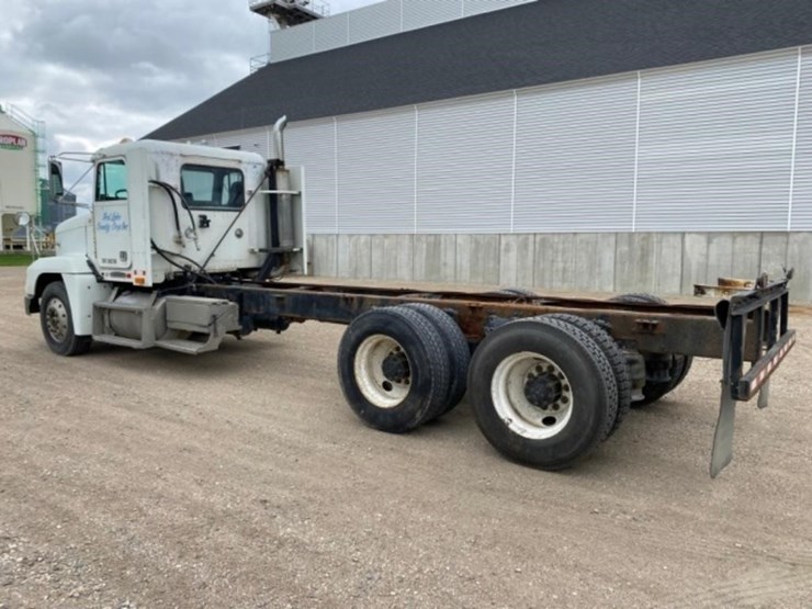 1995-freightliner-fld,detroit-60series,eaton-10sp.-image-8