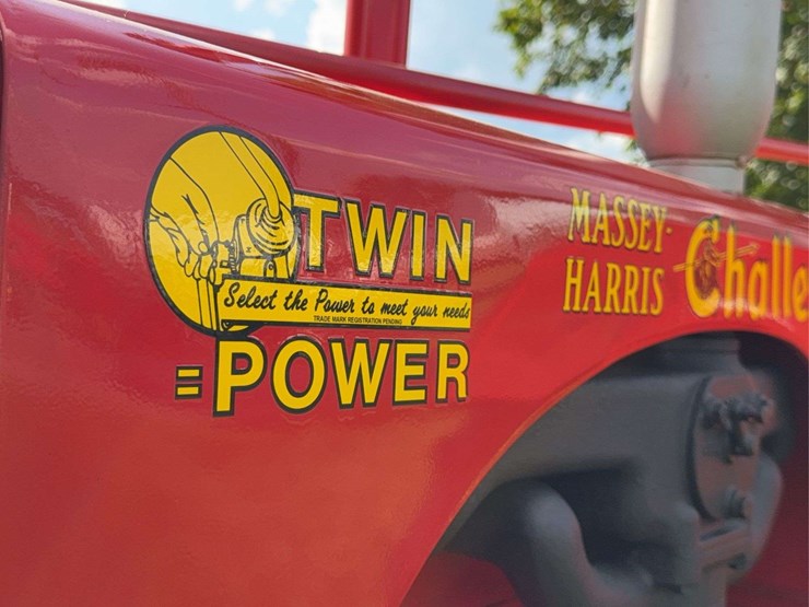 massey-harris-challenger-image-42