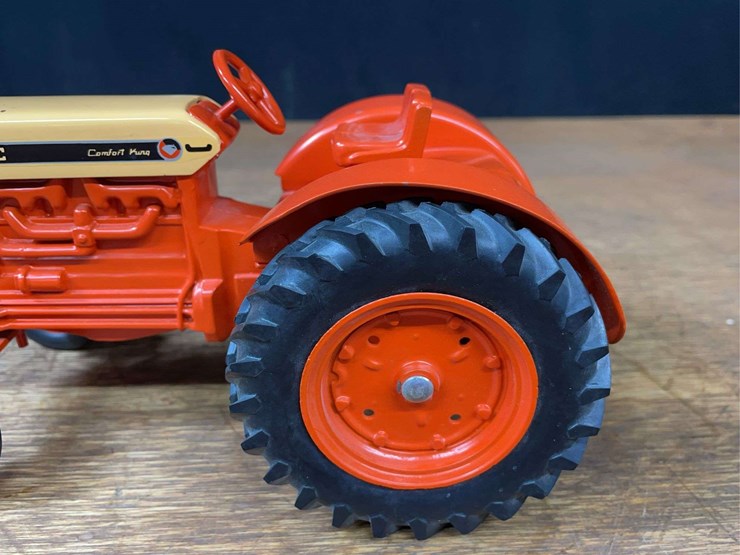 1/16-case-1030-ertl-image-12