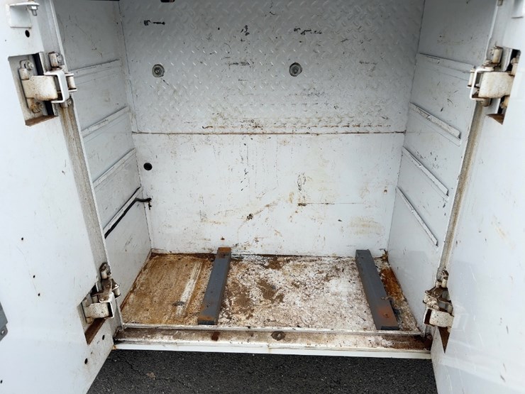 2008-ford-f550-xl-image-14