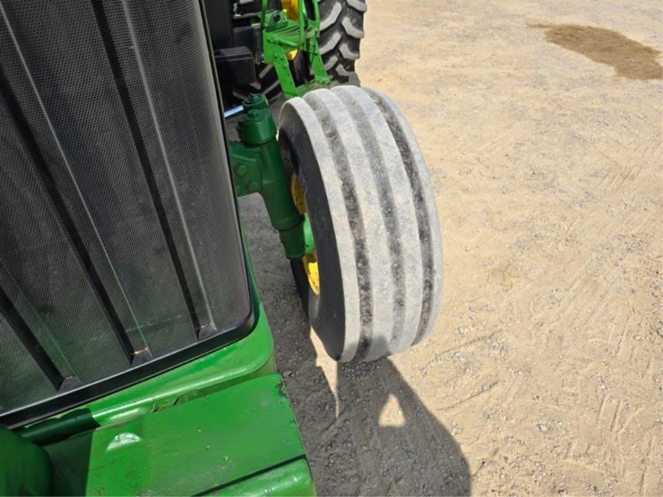 john-deere-8100-image-18