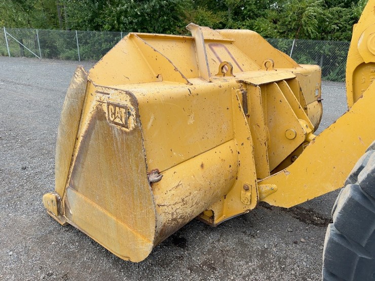 2017-caterpillar-966m-image-10