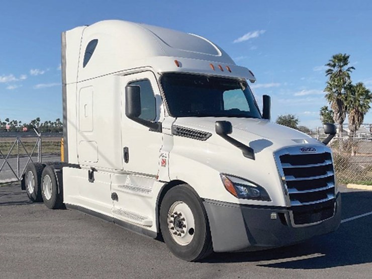 2020-freightliner-cascadia-126-image-1