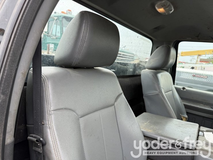 2016-ford-f350-xl-image-39