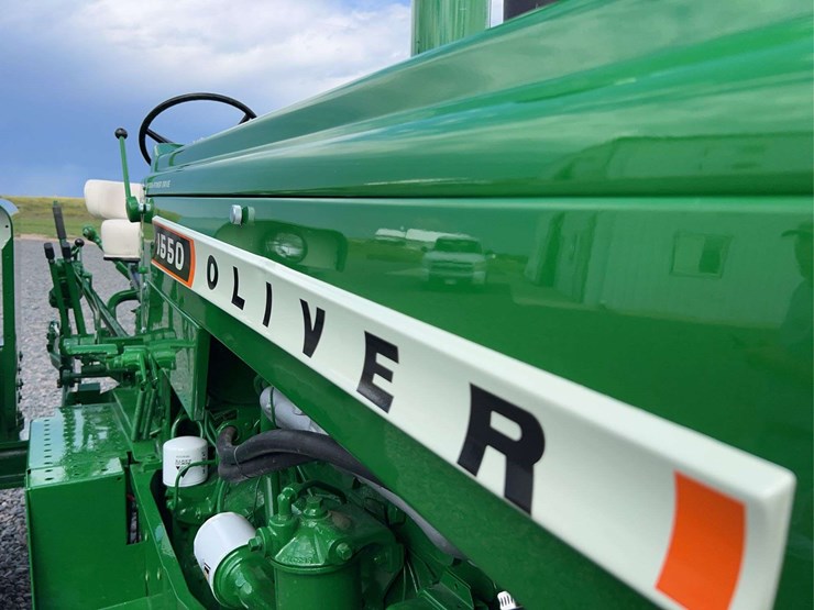 1967-oliver-1550-image-13