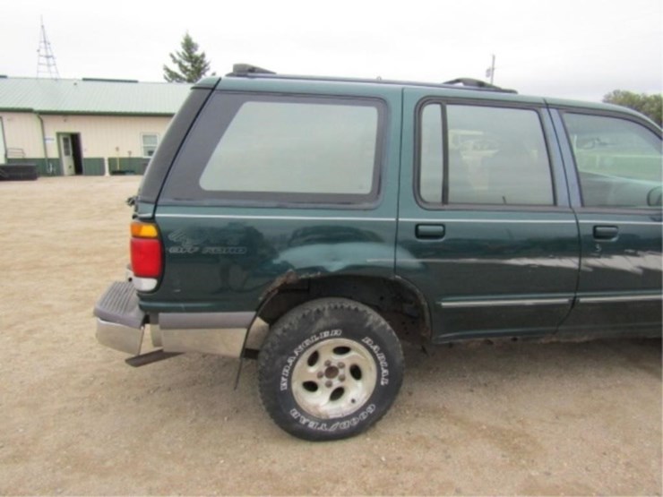 1997-ford-explorer-xlt-image-10
