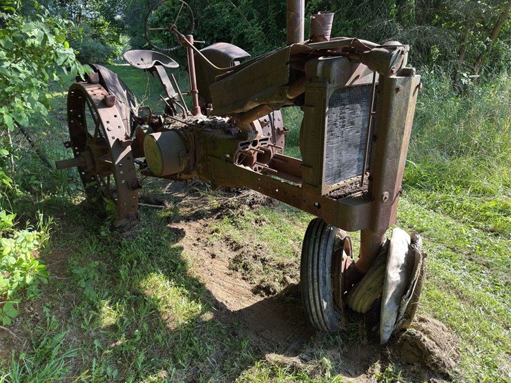 john-deere-model-a-image-3
