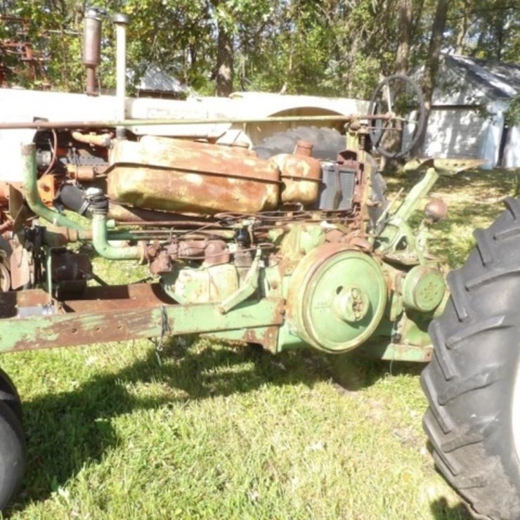 JOHN DEERE MODEL B