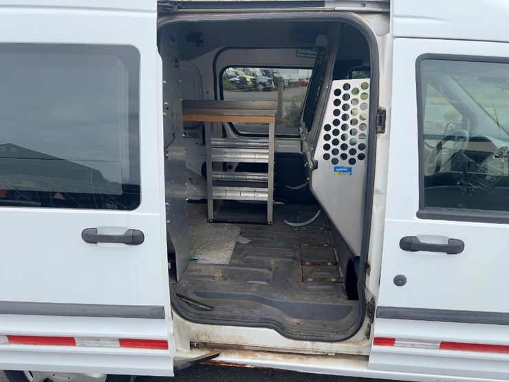 2013-ford-transit-connect-image-13