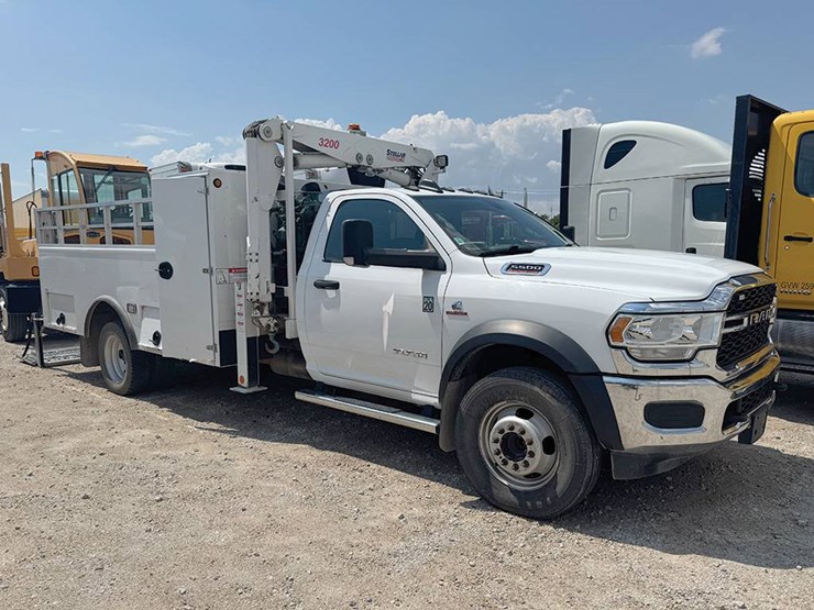 2021-ram-5500-heavy-duty-image-1