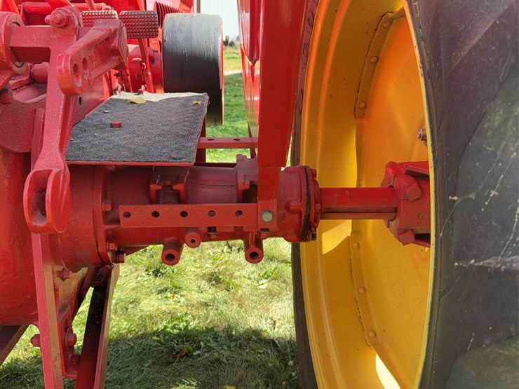massey-ferguson-101-image-26