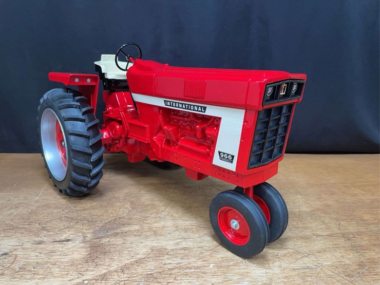 1/8-ih-966-nib-sm-image-10