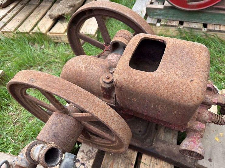 john-deere-5hp-image-3