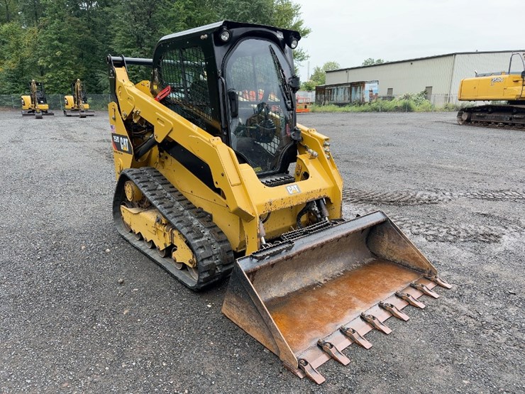 2019-caterpillar-259d-image-7