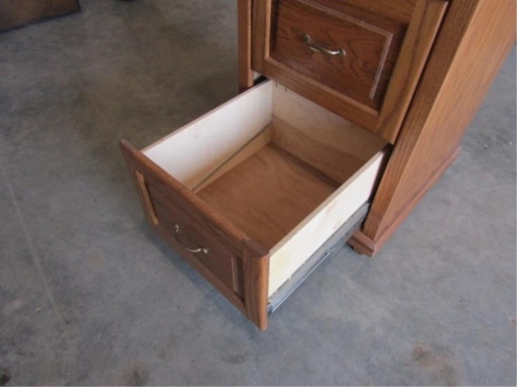 24x25x45.5-3-drawer-wood-file-cabinet,-1-wheel-off-image-11