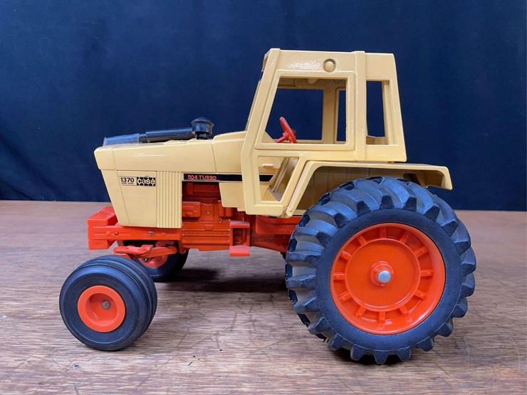 1/16-case-1370-ertl-image-2