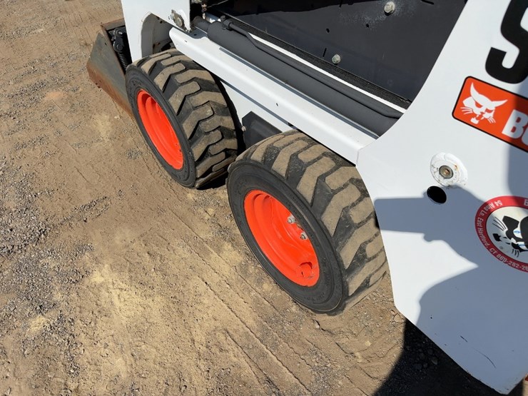 2014-bobcat-s70-image-12