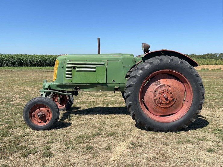 oliver-70-image-2