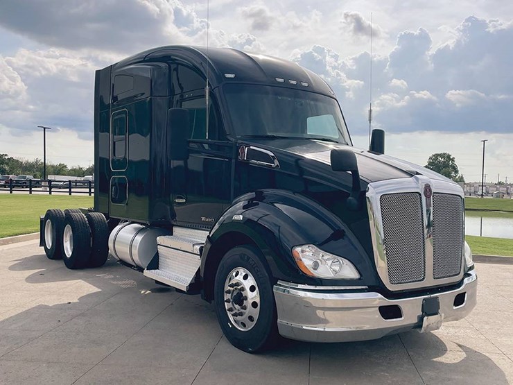 2020-kenworth-t680-image-2