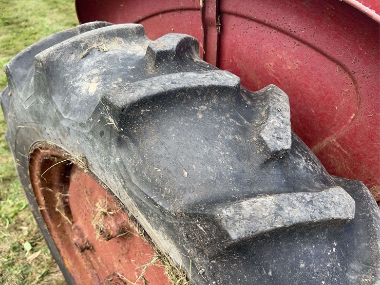 massey-ferguson-22-image-31