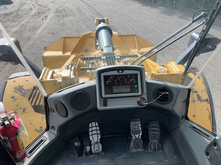 2017-caterpillar-966m-image-34