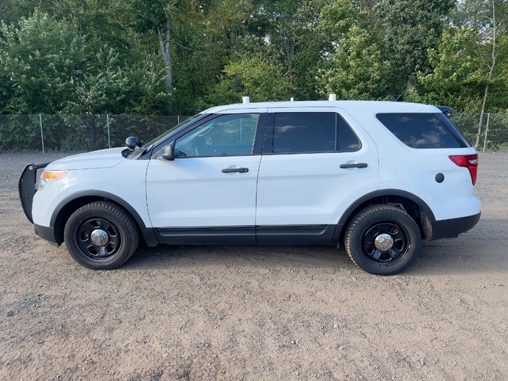 2013-ford-explorer-image-2