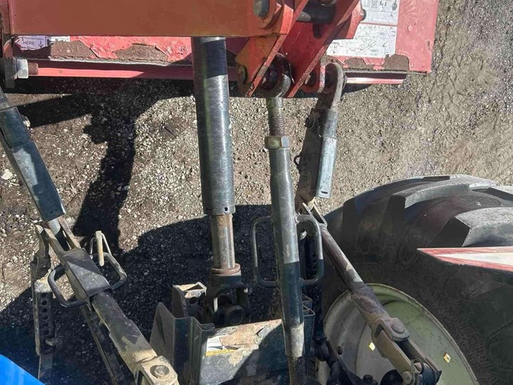 new-holland-boomer-47-image-25