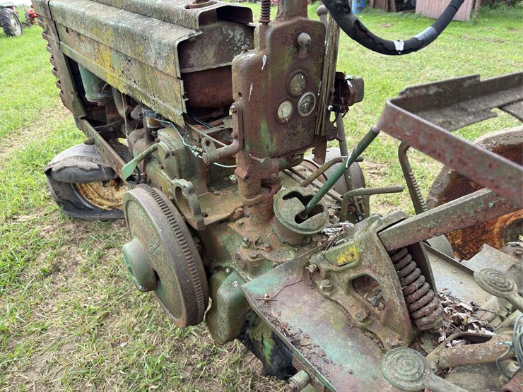 john-deere-model-b-image-8