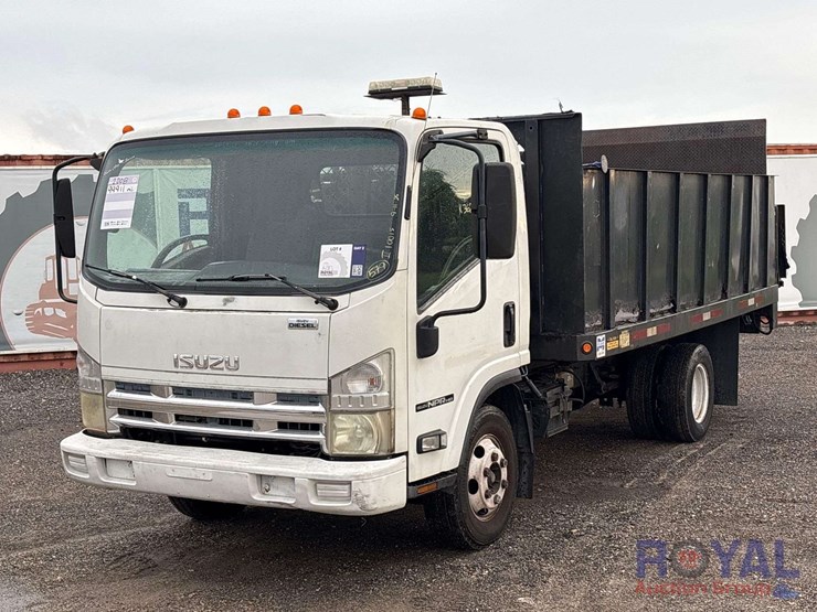 2008-isuzu-npr-image-1