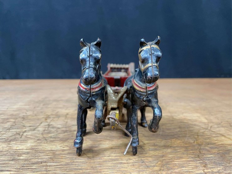 1/16-mccormick-deering-spreader-arcade-image-9